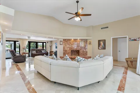$2,295,000 | 2531 Northeast 195th Street, Miami, FL 33180