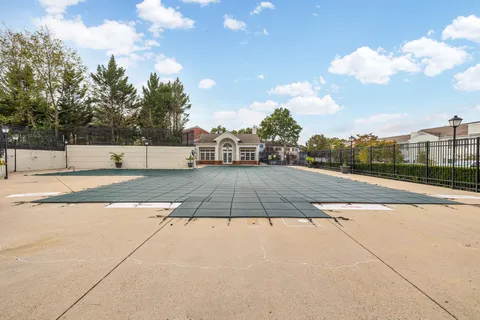 $545,000 | 1545 North Van Dorn Street, Unit A, Alexandria, VA 22304