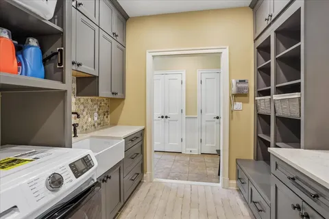 $2,475,000 | 11736 Gainsborough Road, Potomac, MD 20854