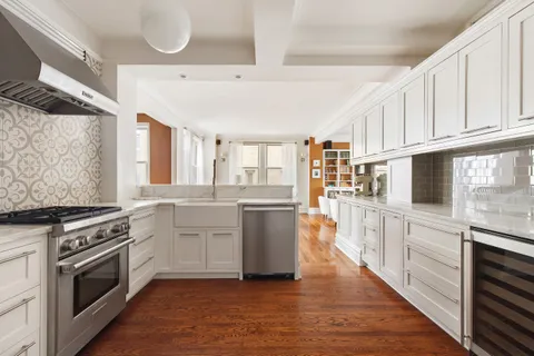 $1,975,000 | 136 East 36th Street, Unit 9/10C | Murray Hill