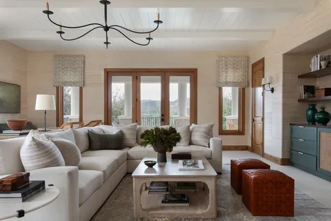 Contact Agent | 600 Logans Lane, Austin, TX 78746