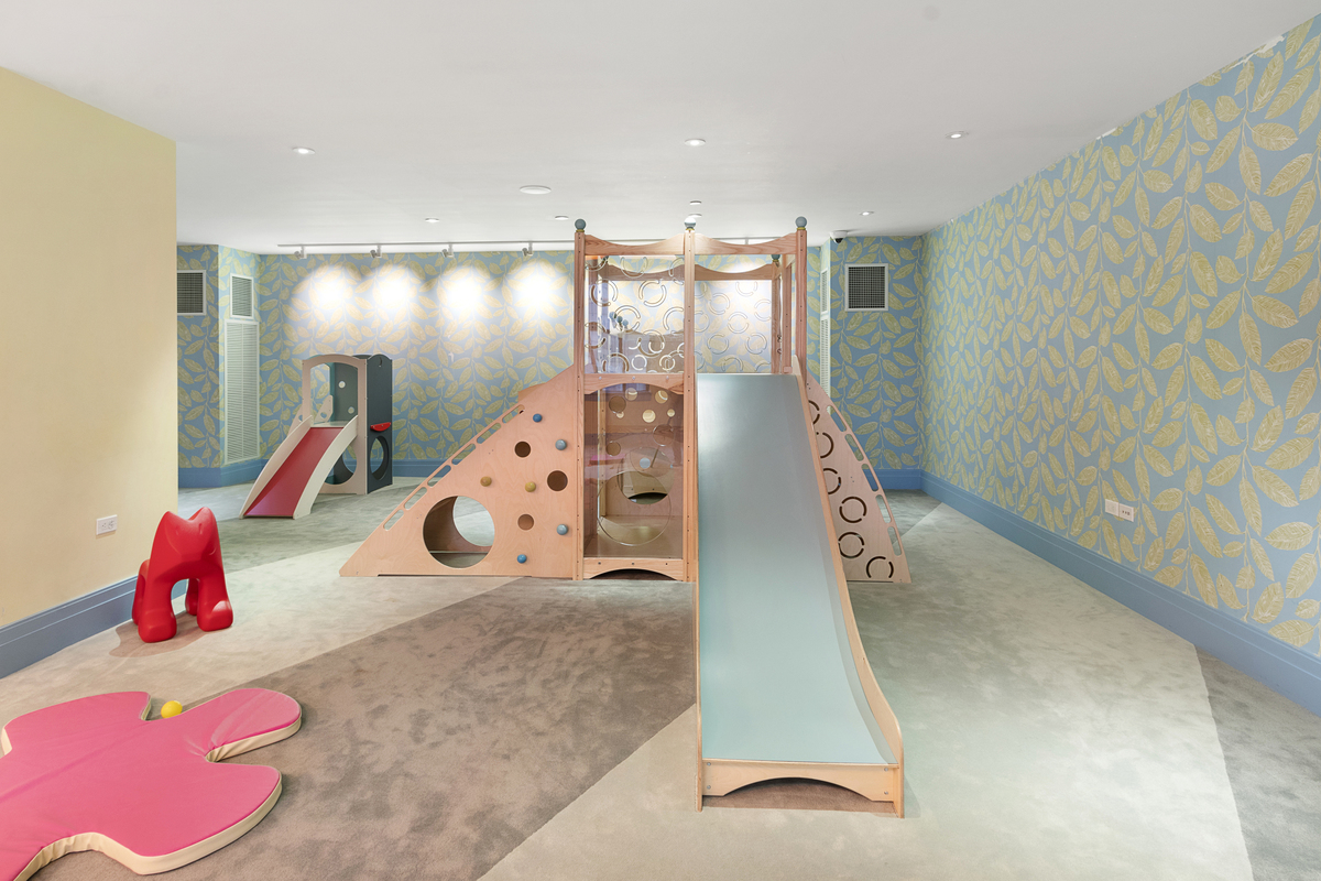 100 Barclay Street, Unit 14M Manhattan, NY 10007 - Photo 14 of 19