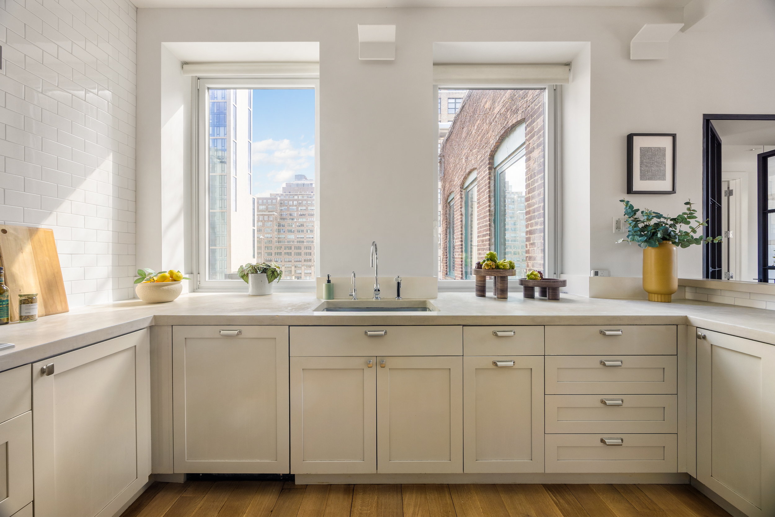 286 Spring Street, Unit PH Manhattan, NY 10013 - Photo 12 of 32 Gallery Image 12