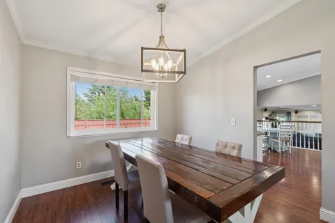 $1,049,000 | 112 Rose Petal Court, Petaluma, CA 94954