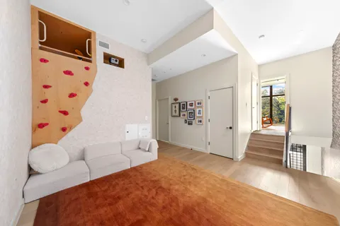 $2,850,000 | 1080 Lorimer Street, Unit 1F | Greenpoint