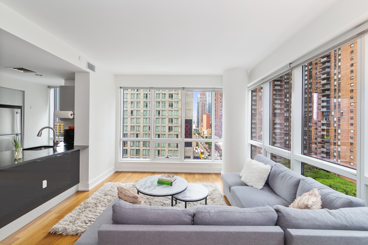 350 West 42nd Street, Unit 11B Manhattan, NY 10036 - Photo 1 of 20