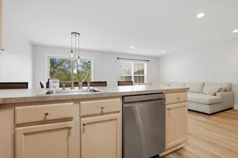 $530,000 | 325 Green View Court, Plymouth Meeting, PA 19462