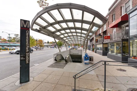 a car parked in front of a building