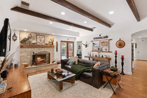 $2,995,000 | 808 Palaro Drive, Encinitas, CA 92024
