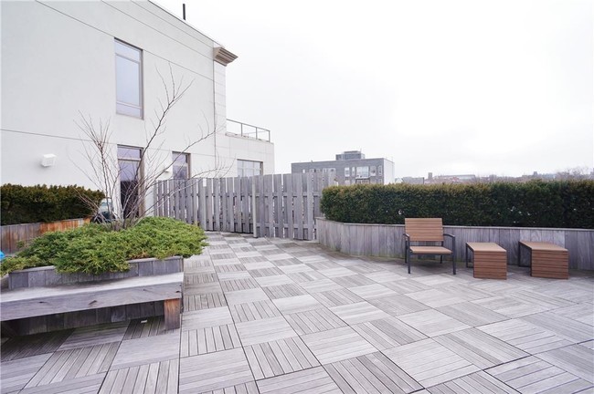 315 Gates Avenue, Unit 3H Brooklyn, NY 11216 - Photo 10 of 12 a view of a terrace with sitting area