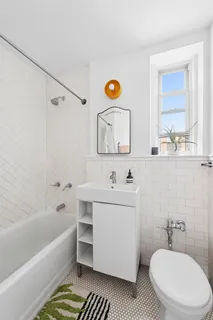 $625,000 | 140 East 2nd Street, Unit 5F | Windsor Terrace