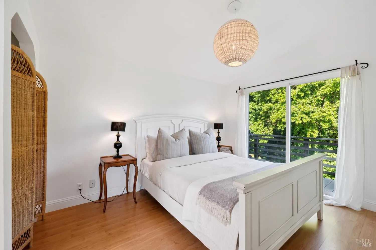 $3,680,000 | 40 Laurel Avenue, Stinson Beach, CA 94970
