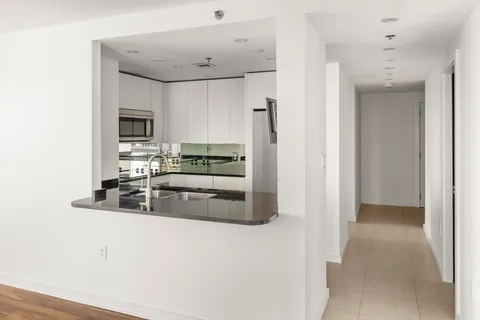 $1,998,000 | 8-12 Museum Way, Unit 2003, Cambridge, MA 02141