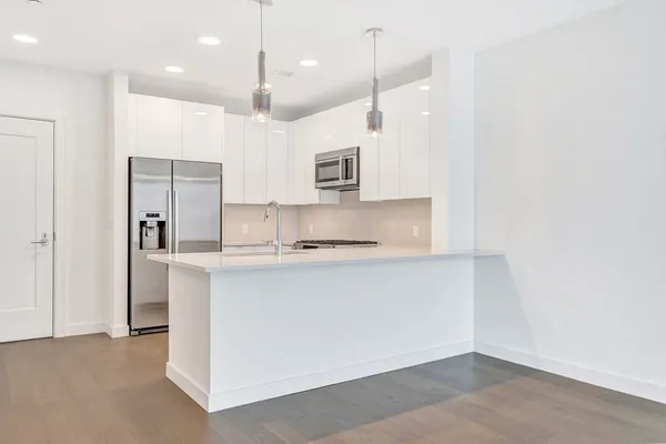 $799,000 | 45 Lewis Street, Unit 406, Boston, MA 02128