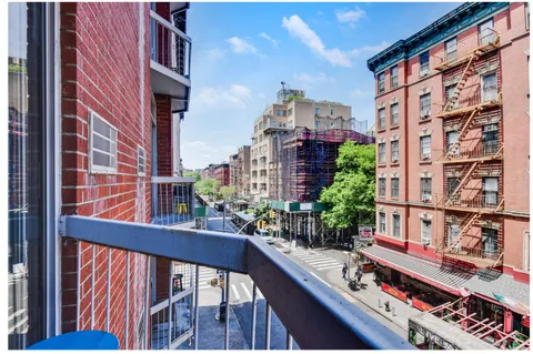 $750,000 | 184 Thompson Street, Unit 2P | Greenwich Village