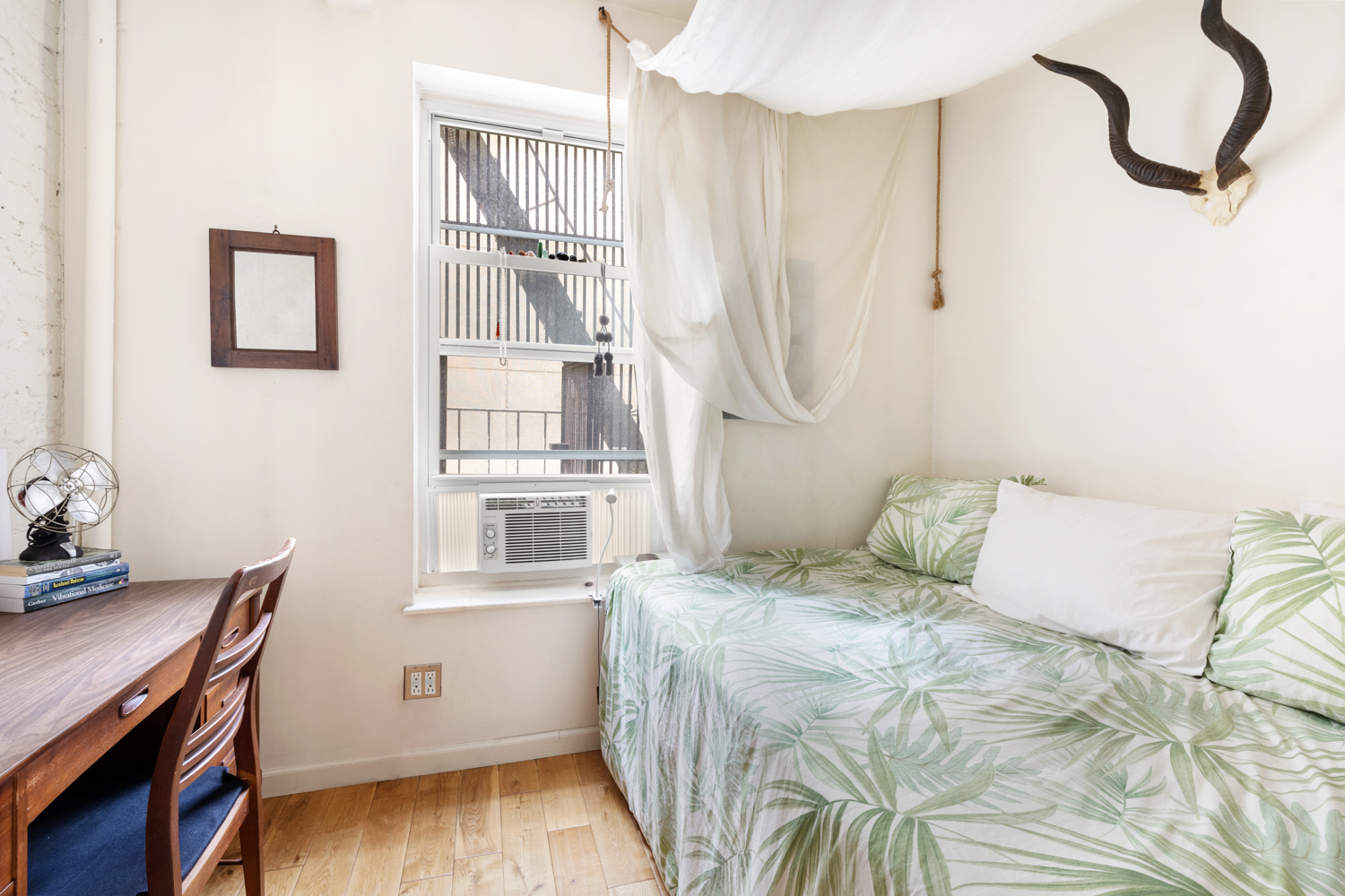 149 Avenue C, Unit 3R Manhattan, NY 10009 - Photo 5 of 6