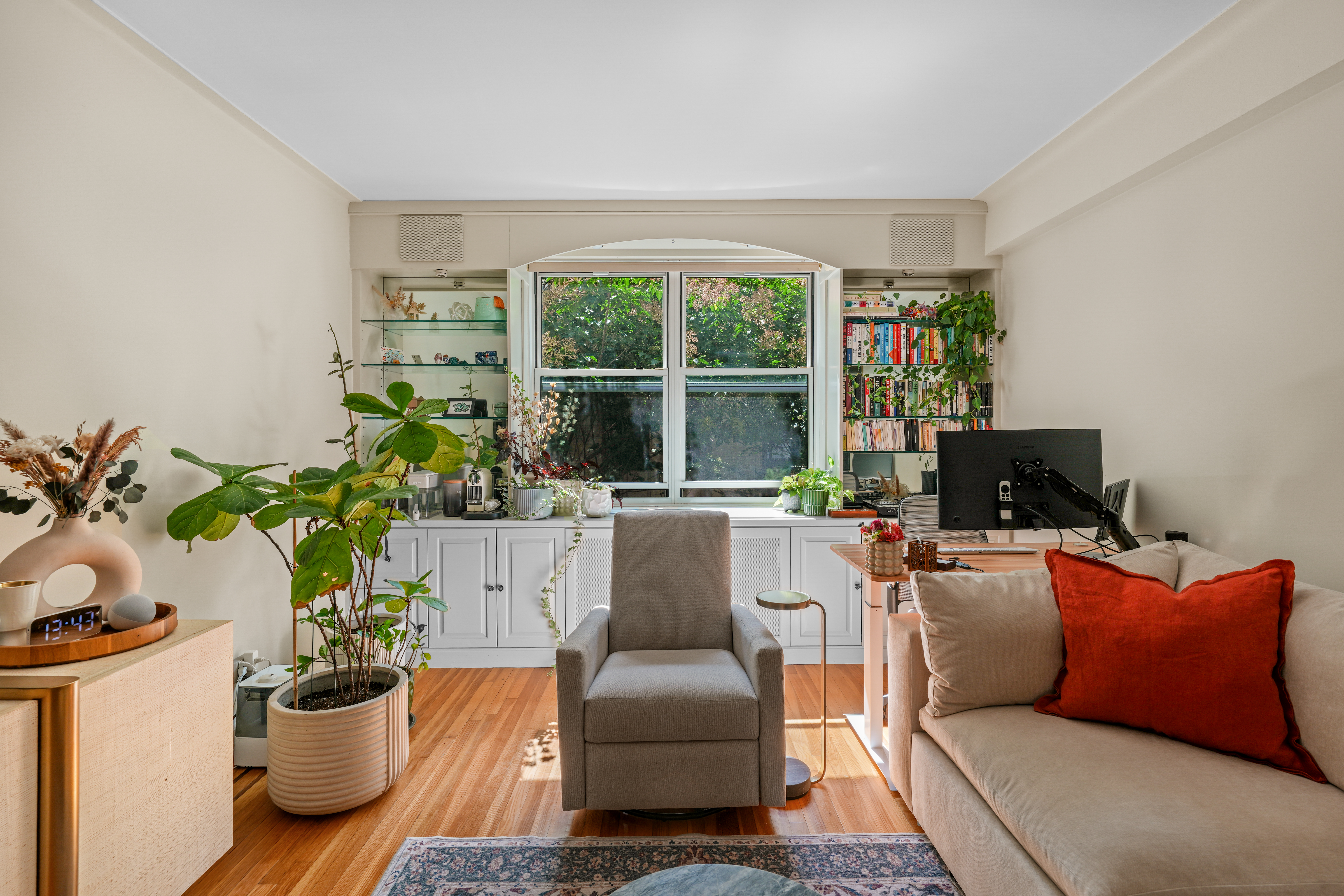 310 West 55th Street, Unit 3C Manhattan, NY 10019 - Photo 5 of 19