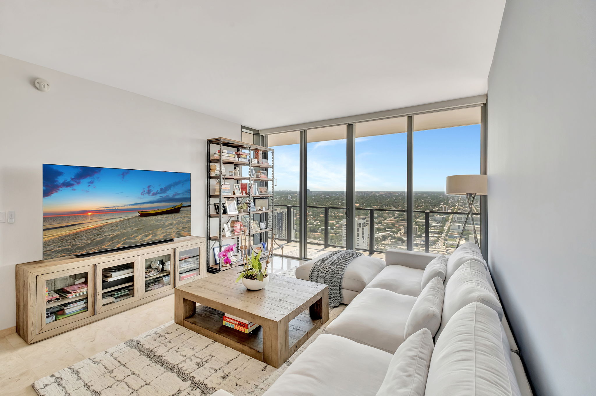 88 Southwest 7th Street, Unit 3604 Miami, FL 33130 - Photo 1 of 57