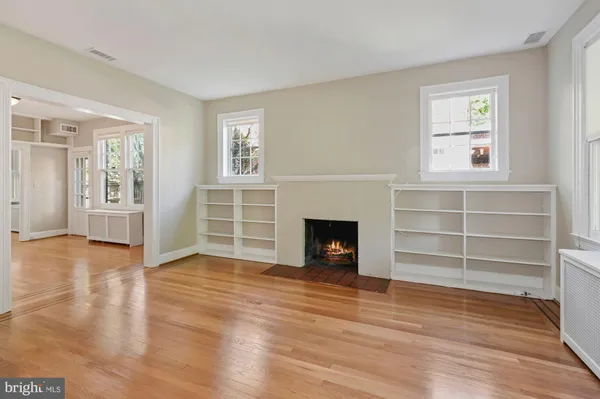 $5,495 | 3808 Veazey Street Northwest, Washington, DC 20016