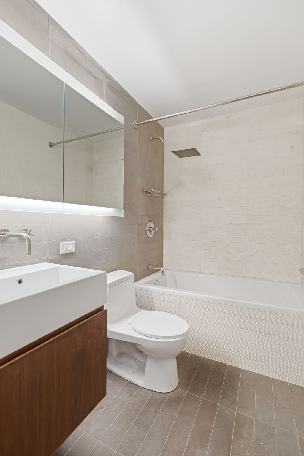 515 East 72nd Street, Unit 11EE Manhattan, NY 10021 - Photo 5 of 15