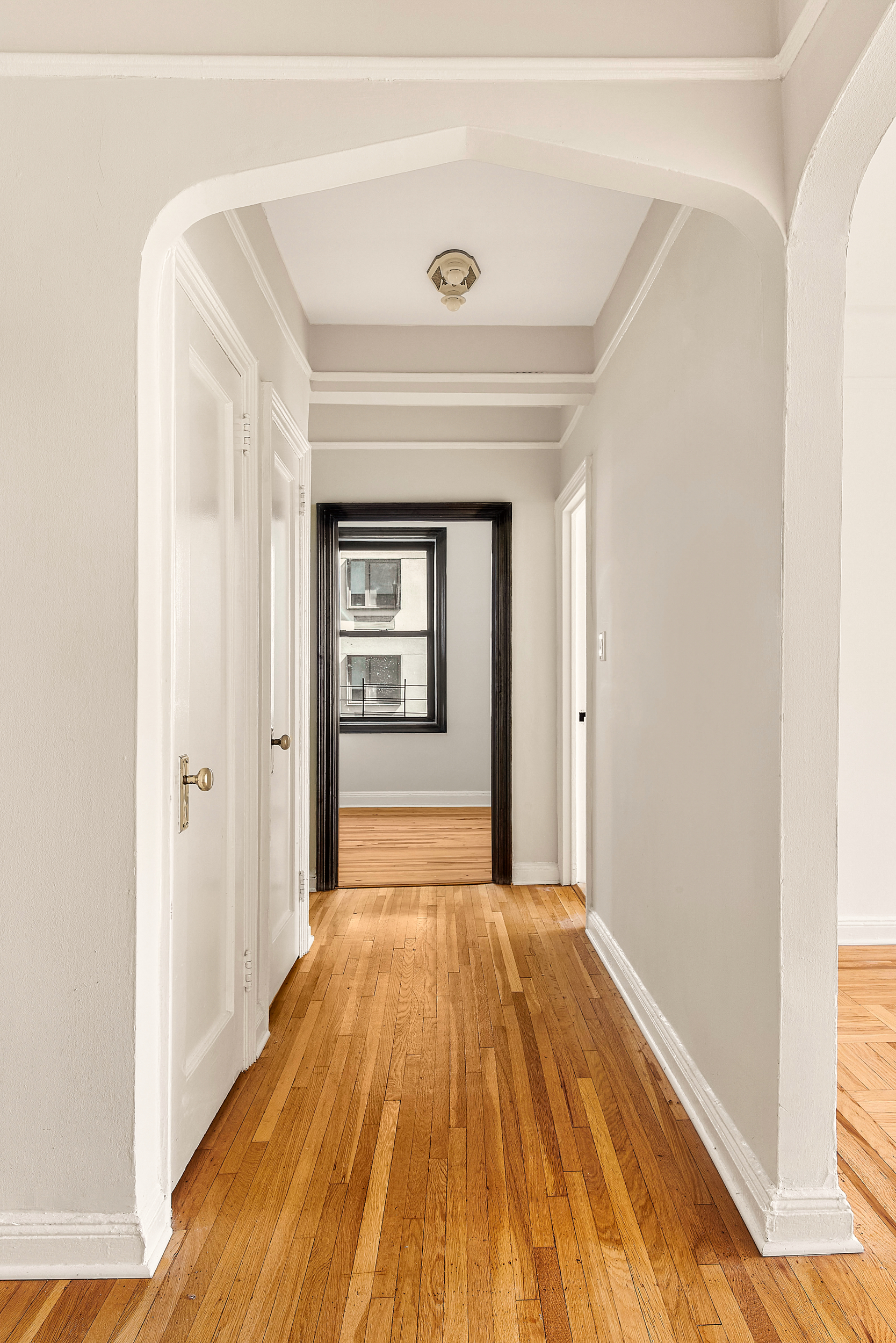 81 Ocean Parkway, Unit 3J Brooklyn, NY 11218 - Photo 3 of 6