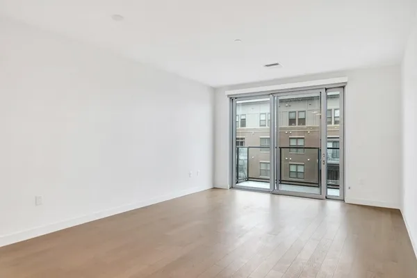 $799,000 | 45 Lewis Street, Unit 406, Boston, MA 02128