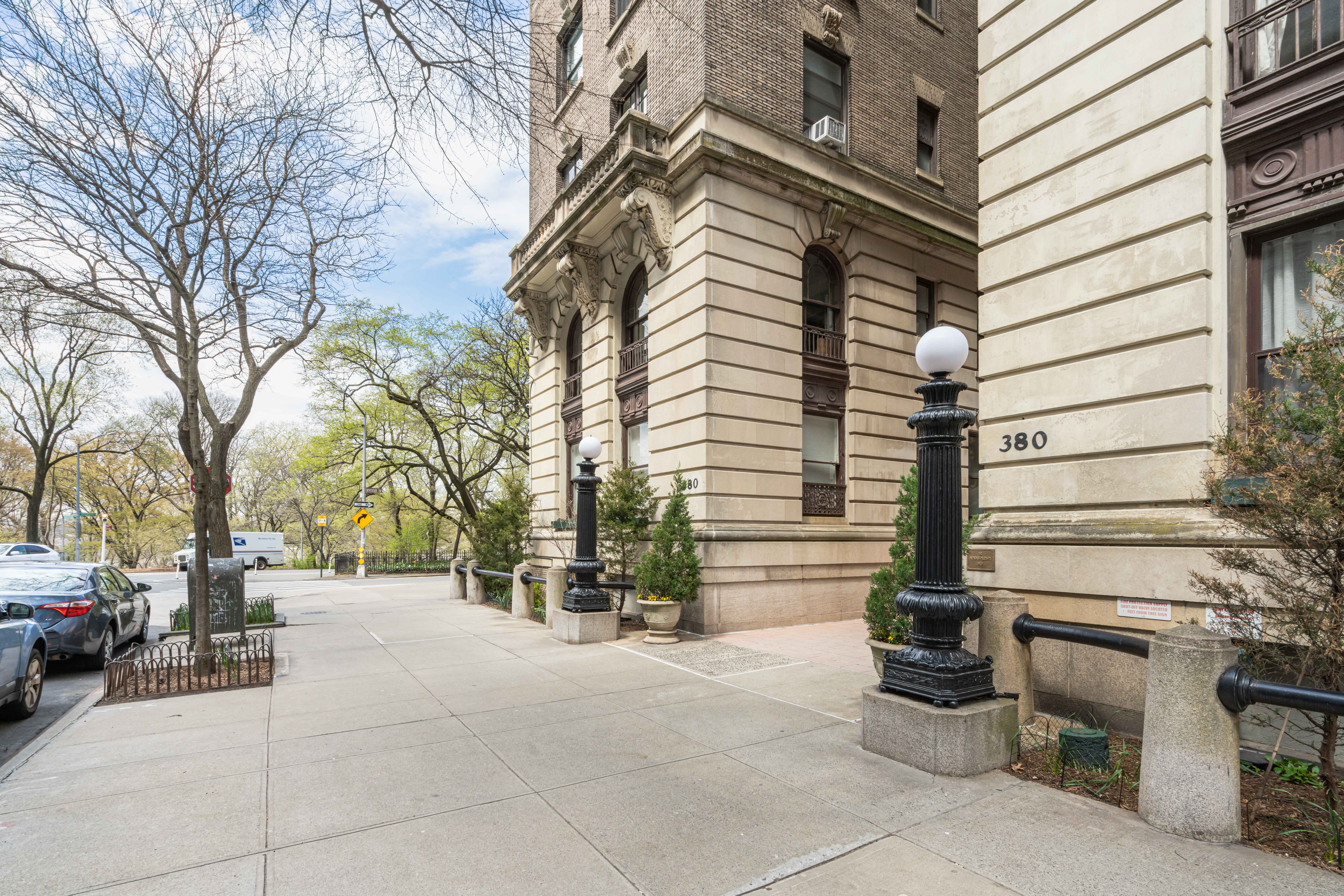 380 Riverside Drive, Unit 7B Manhattan, NY 10025 - Photo 10 of 12 a view of a building with traffic signal