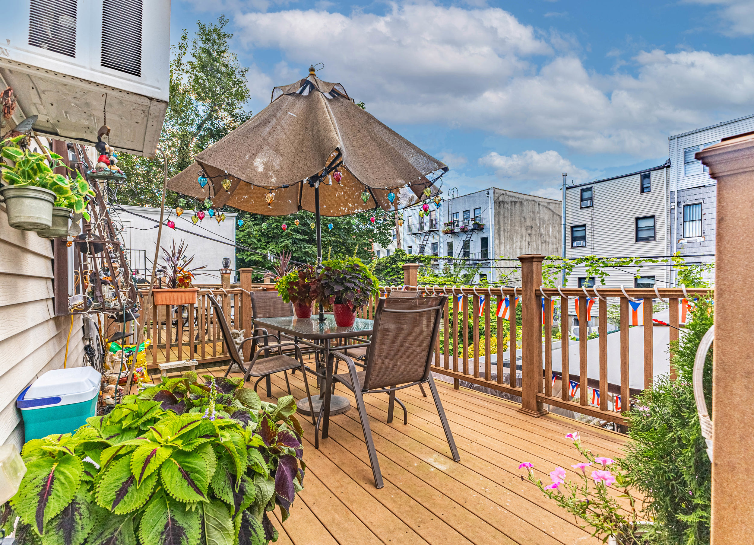 669 Dekalb Avenue Brooklyn, NY 11216 - Photo 13 of 21 a view of a chairs and table in the patio