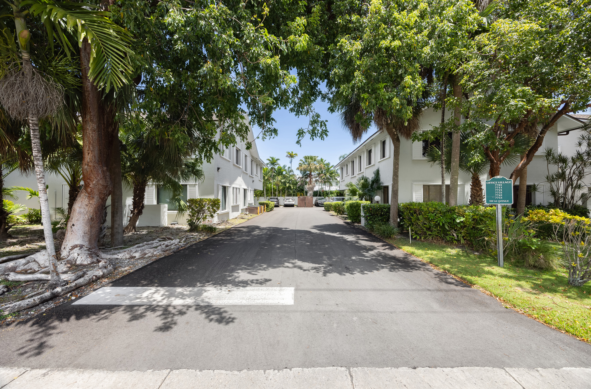 7731 Southwest 62nd Avenue, Unit 201 Miami, FL 33143 - Photo 2 of 15