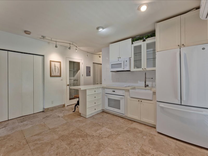 1150 North Biscayne Point Road Miami Beach, FL 33141 - Photo 46 of 65 Gallery Image 46