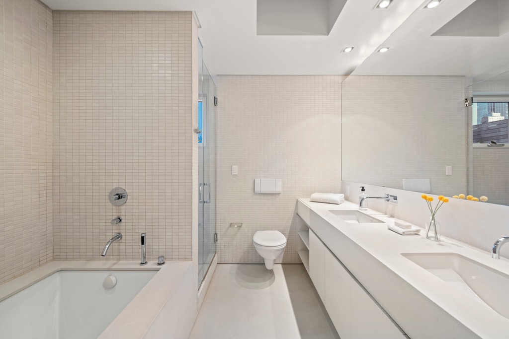 252 7th Avenue, Unit PHF Manhattan, NY 10001 - Photo 23 of 31