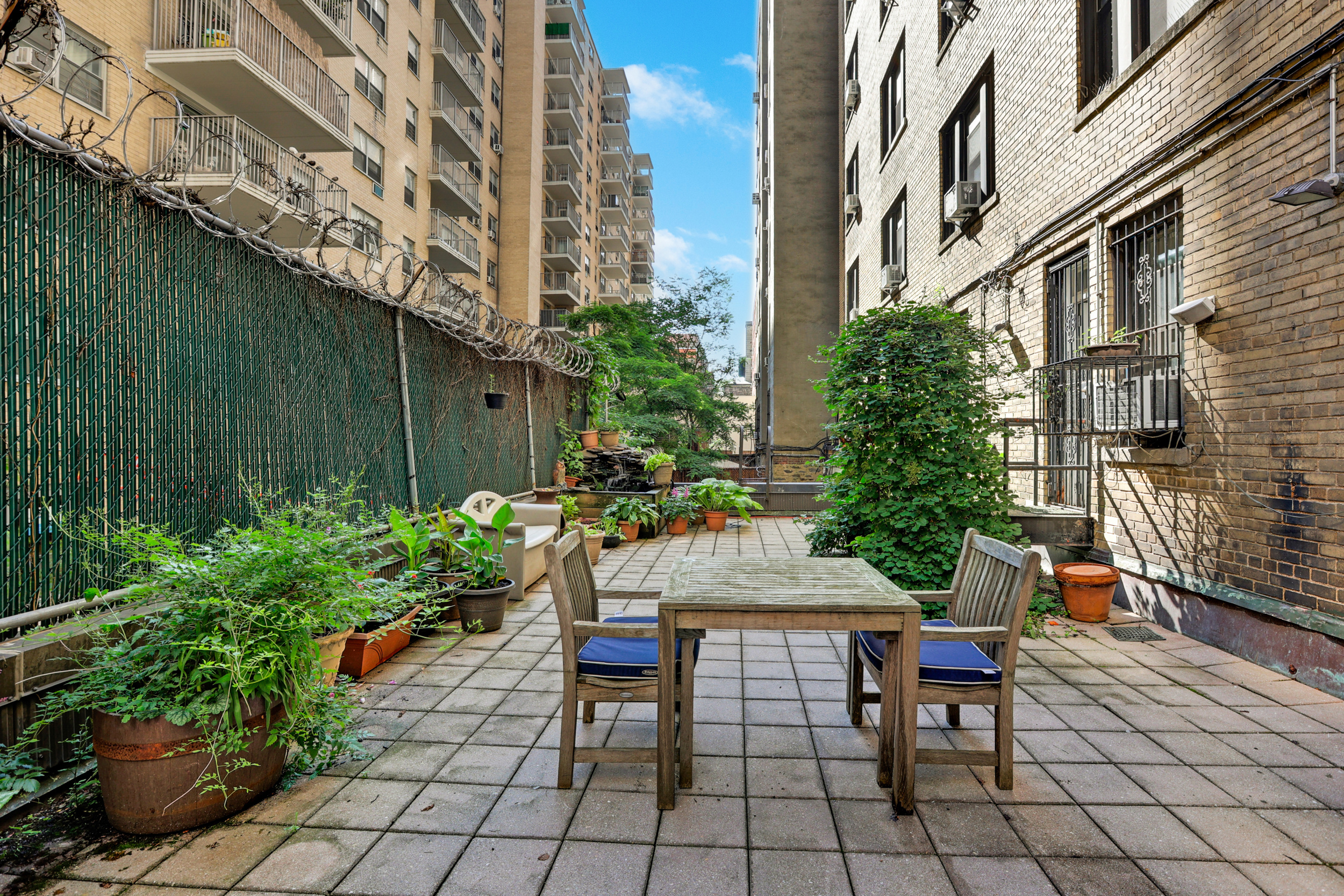 41 West 96th Street, Unit 1B Manhattan, NY 10025 - Photo 3 of 24 a view of outdoor dining space with a patio