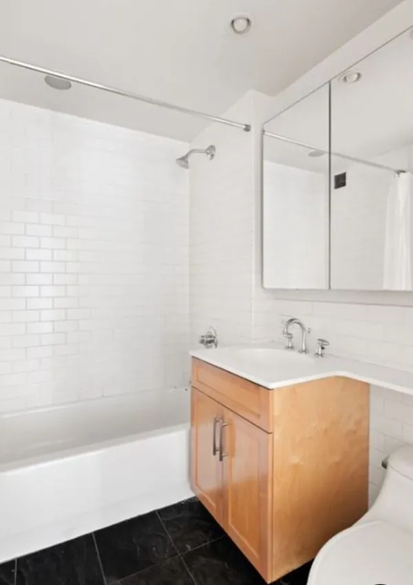 $3,250 | 516 West 47th Street, Unit S4D | Hell's Kitchen