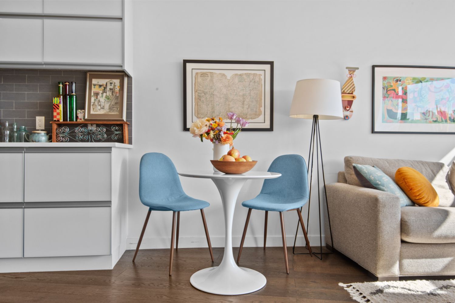 179 Woodpoint Road, Unit 4A Brooklyn, NY 11211 - Photo 4 of 16 a living room with furniture and a table