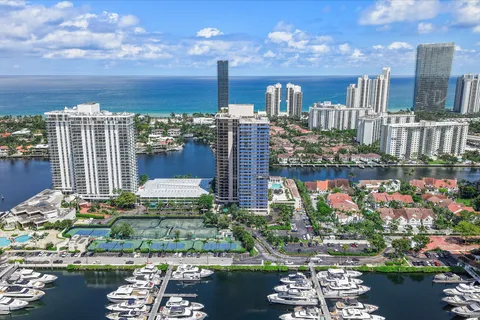 $515,000 | 19667 Turnberry Way, Unit 7B, Aventura, FL 33180