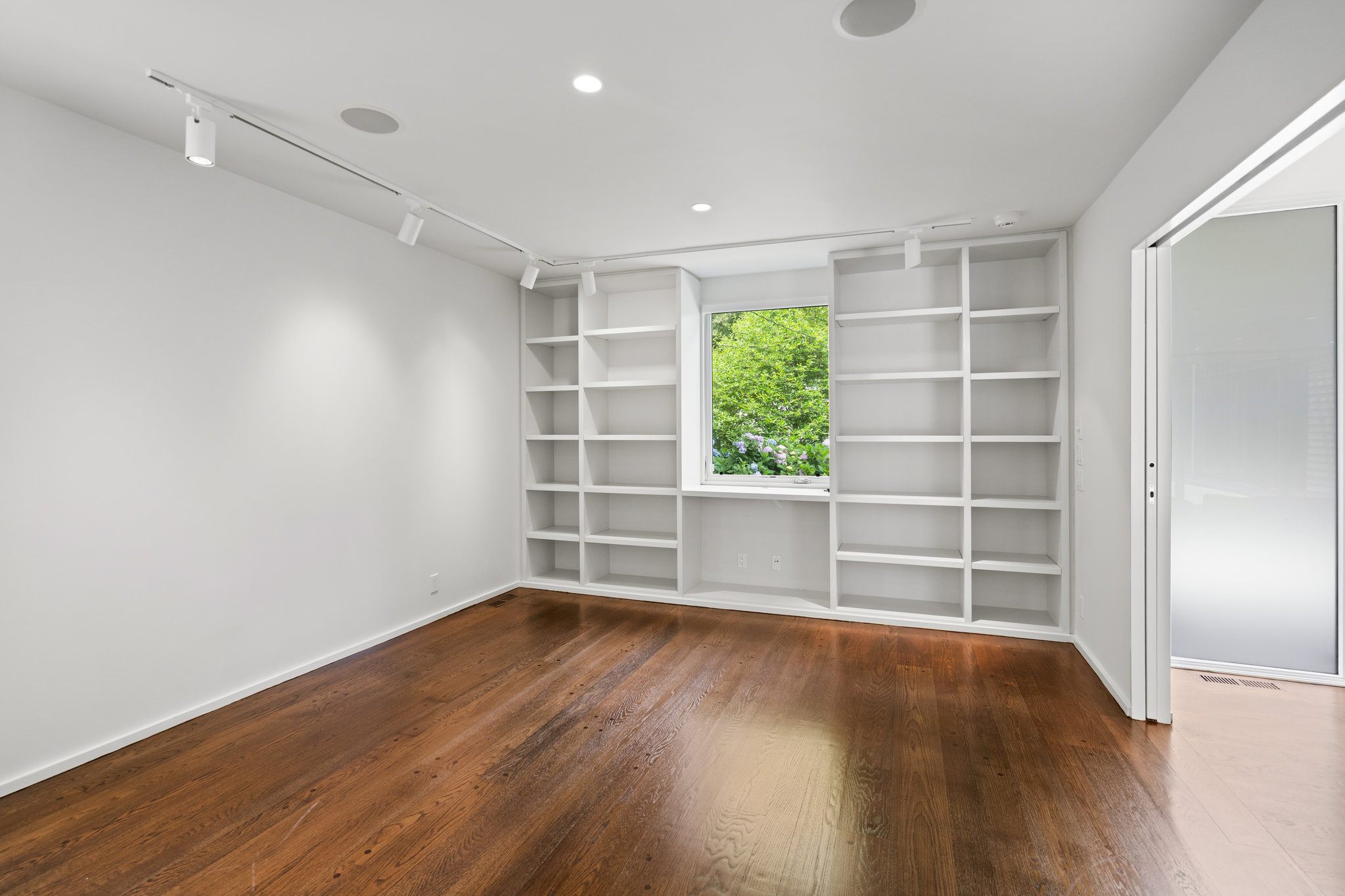5515 Center Street Chevy Chase, MD 20815 - Photo 19 of 85