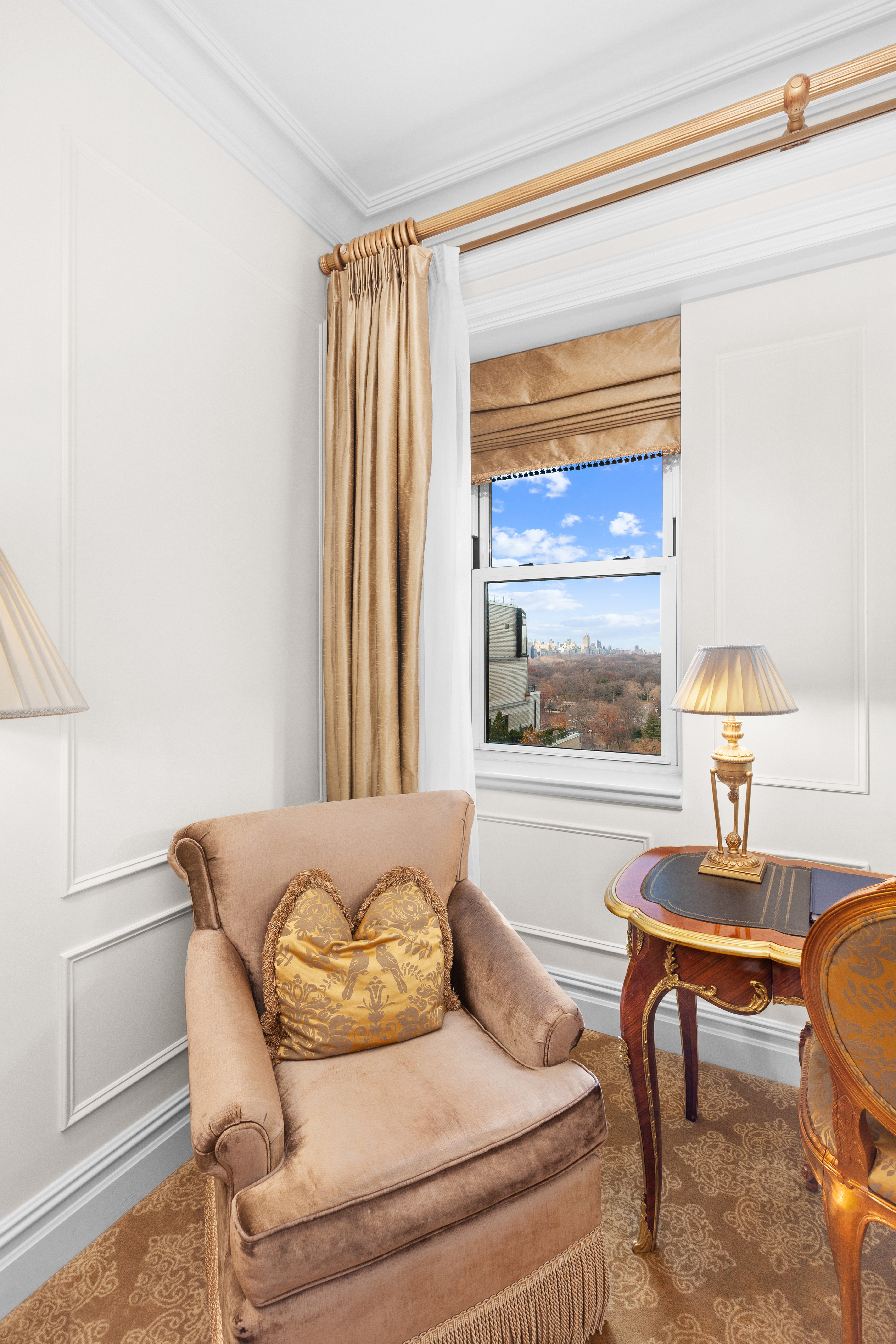 1 Central Park South, Unit 1338 Manhattan, NY 10019 - Photo 4 of 21