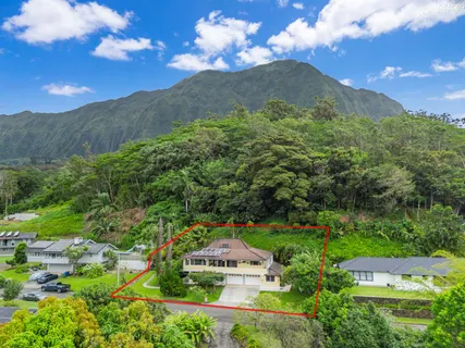 $1,985,000 | 1350 Lopaka Place, Kailua, HI 96734