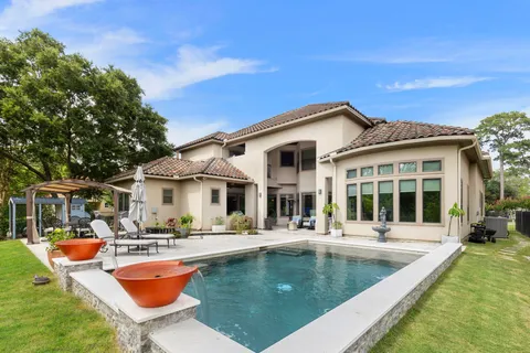 $975,000 | 16015 Fawn Vista, Houston, TX 77068