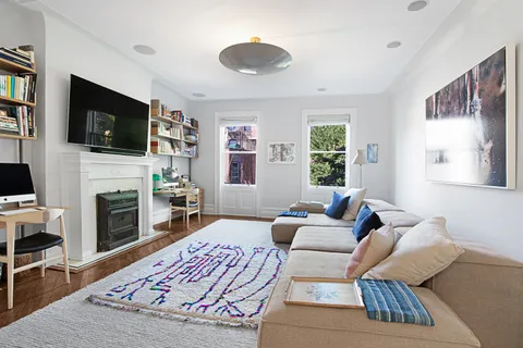 $30,000 | 26 Sidney Place | Brooklyn Heights