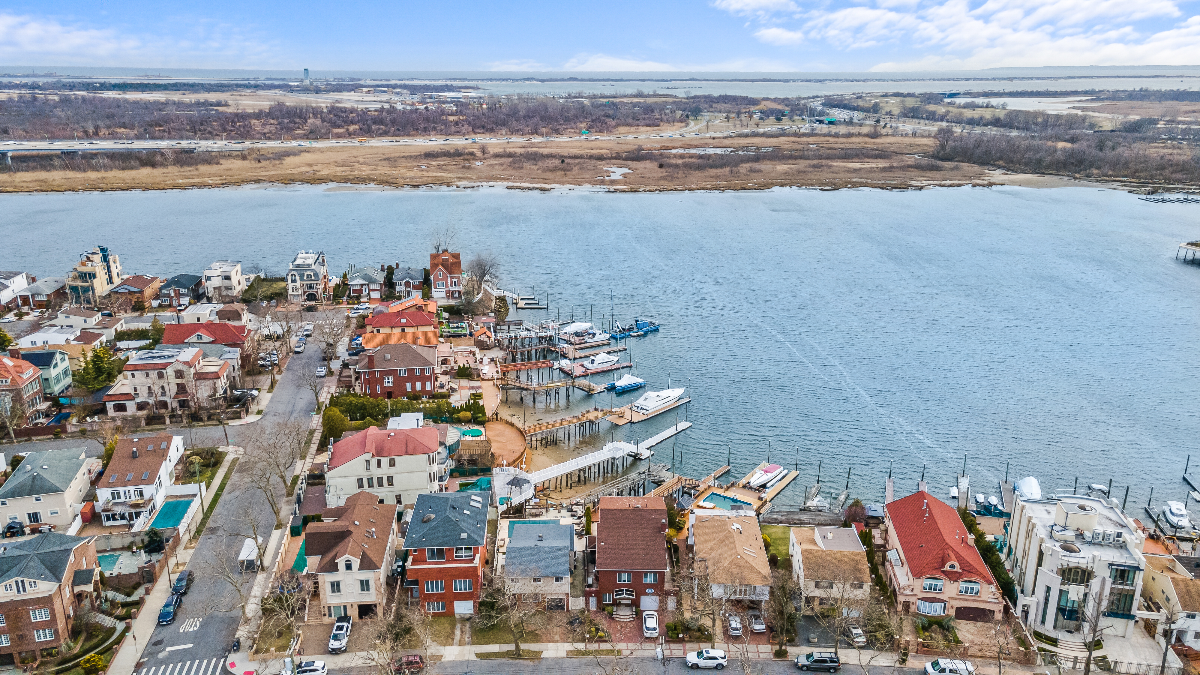 303 Whitman Drive Brooklyn, NY 11234 - Photo 4 of 37 a view of city and ocean