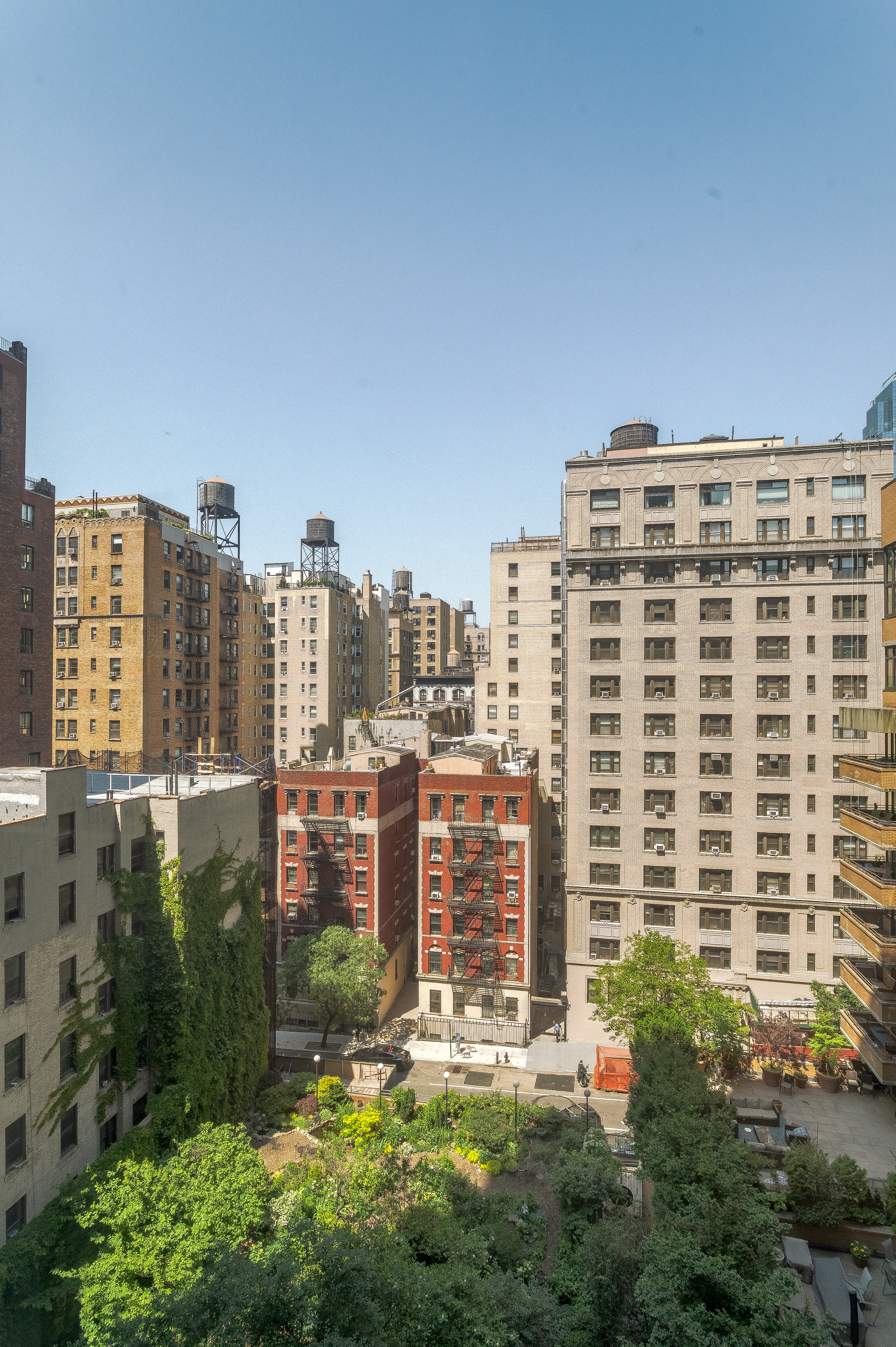 275 West 96th Street, Unit 12B Manhattan, NY 10025 - Photo 10 of 28 a view of a city with tall buildings