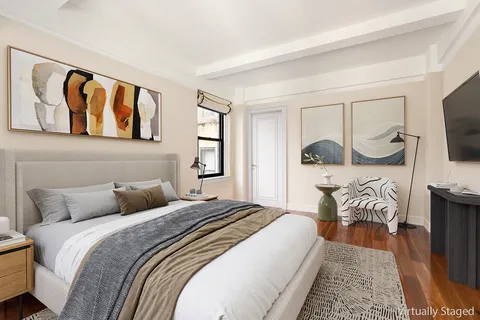 $1,300,000 | 151 East 83rd Street, Unit 5E | Upper East Side