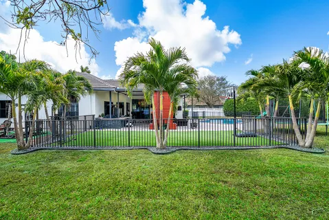 $920,000 | 4447 Northwest 82nd Avenue, Coral Springs, FL 33065