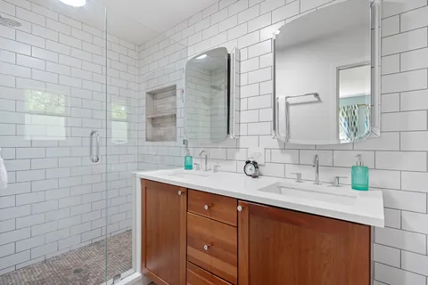 $1,100,000 | 2507 Richcreek Road, Austin, TX 78757