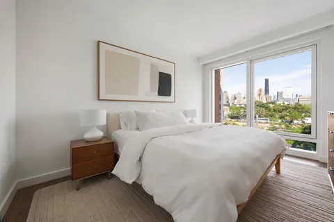 $2,195,000 | 50 Bridge Park Drive, Unit 7D | Brooklyn Heights