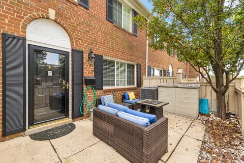 $545,000 | 1545 North Van Dorn Street, Unit A, Alexandria, VA 22304
