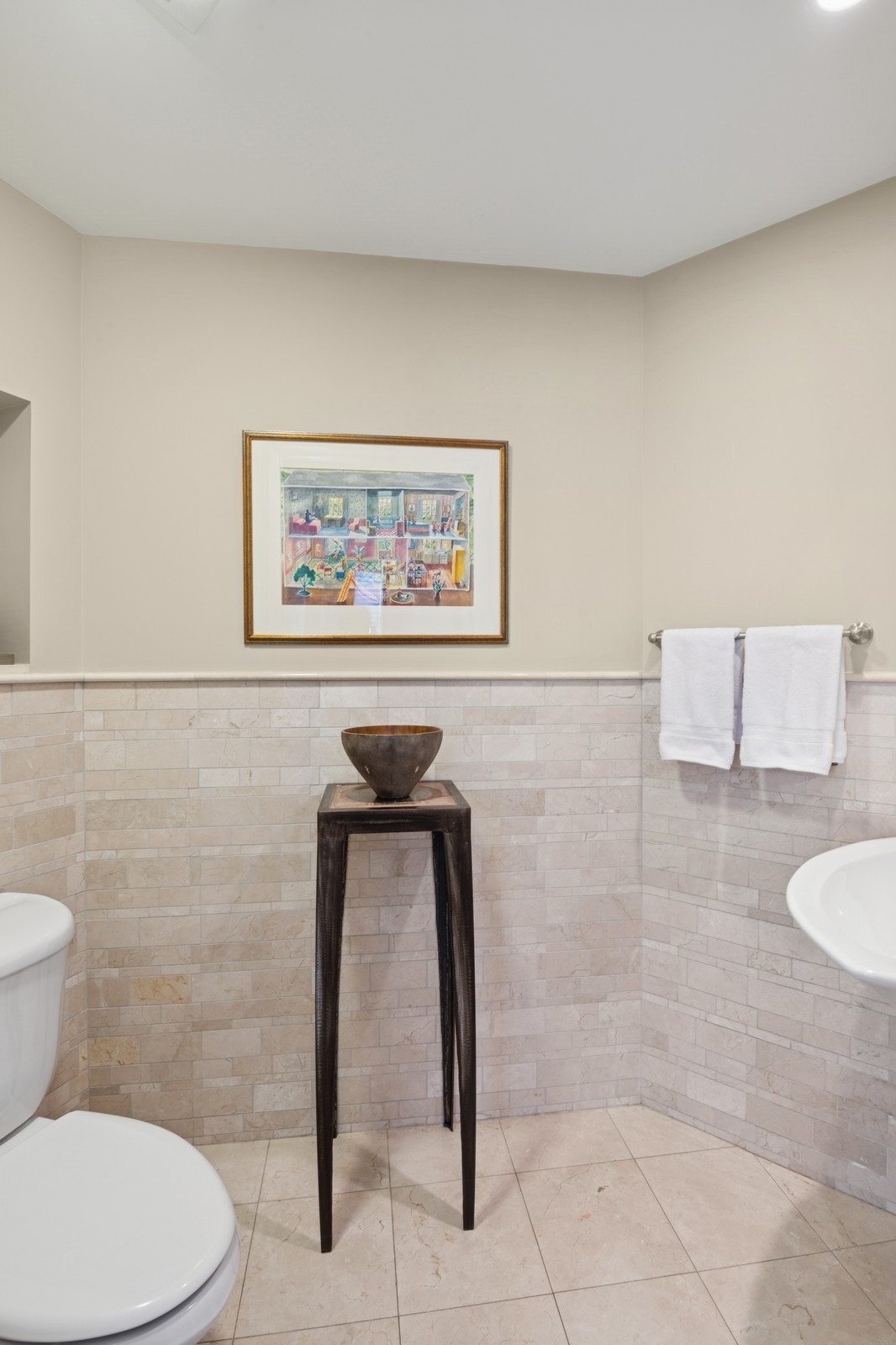 514 West End Avenue, Unit 8/9A Manhattan, NY 10024 - Photo 10 of 24 a bathroom with a toilet and a sink