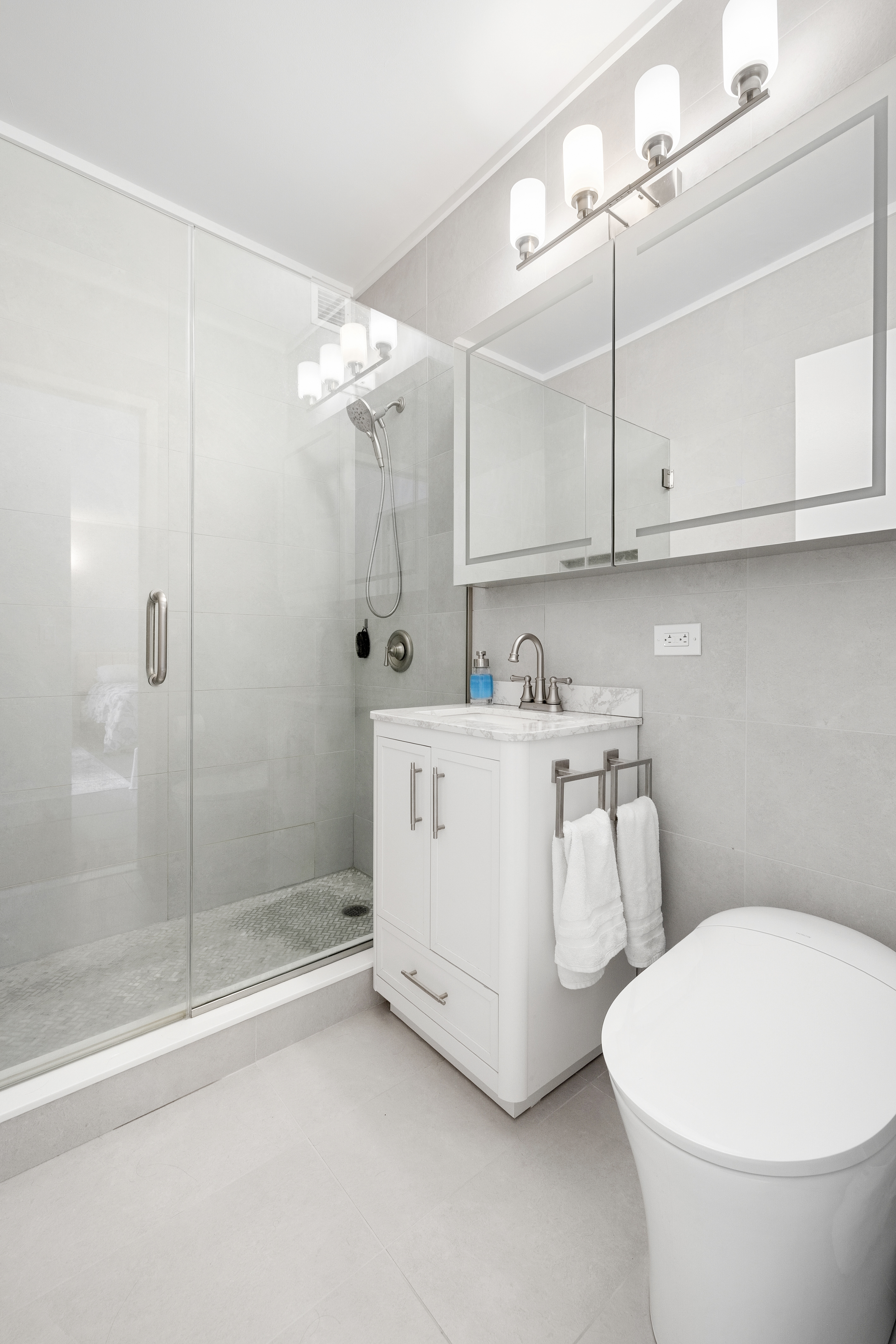 200 Riverside Boulevard, Unit 15F Manhattan, NY 10069 - Photo 7 of 12