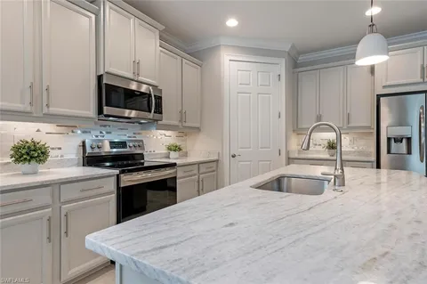 $829,999 | 14523 Topsail Drive, Naples, FL 34114